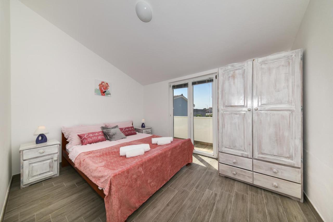 Apartments Krepo Vir Exterior photo
