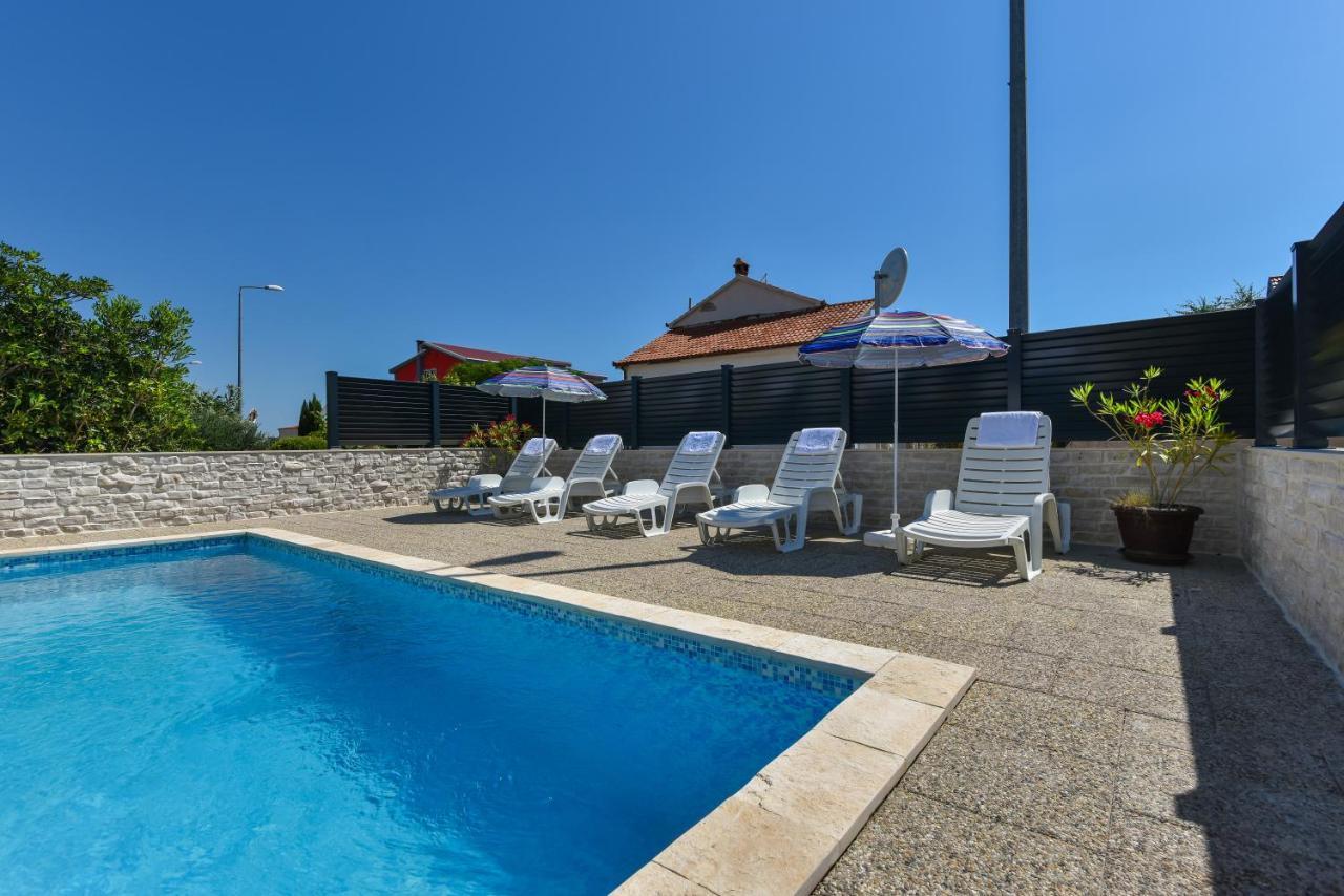 Apartments Krepo Vir Exterior photo